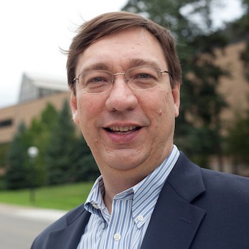 Carlos Cesnik headshot